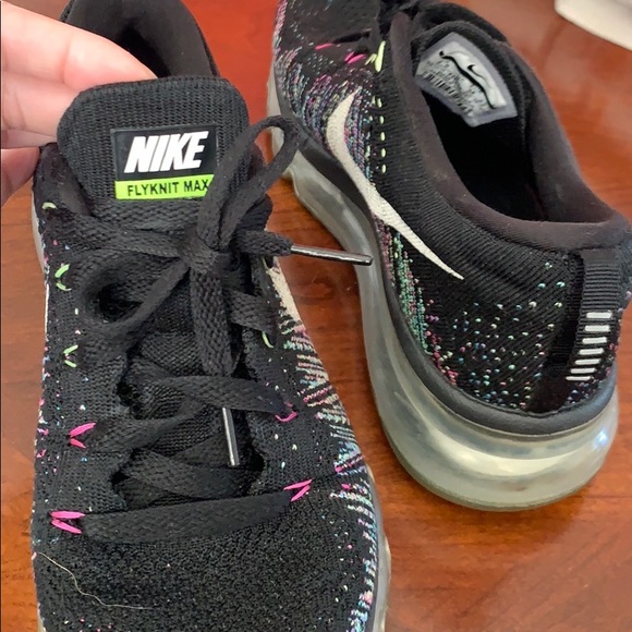 Flyknit Air Max Black/Multi pink green women 5.5 - Picture 4 of 6